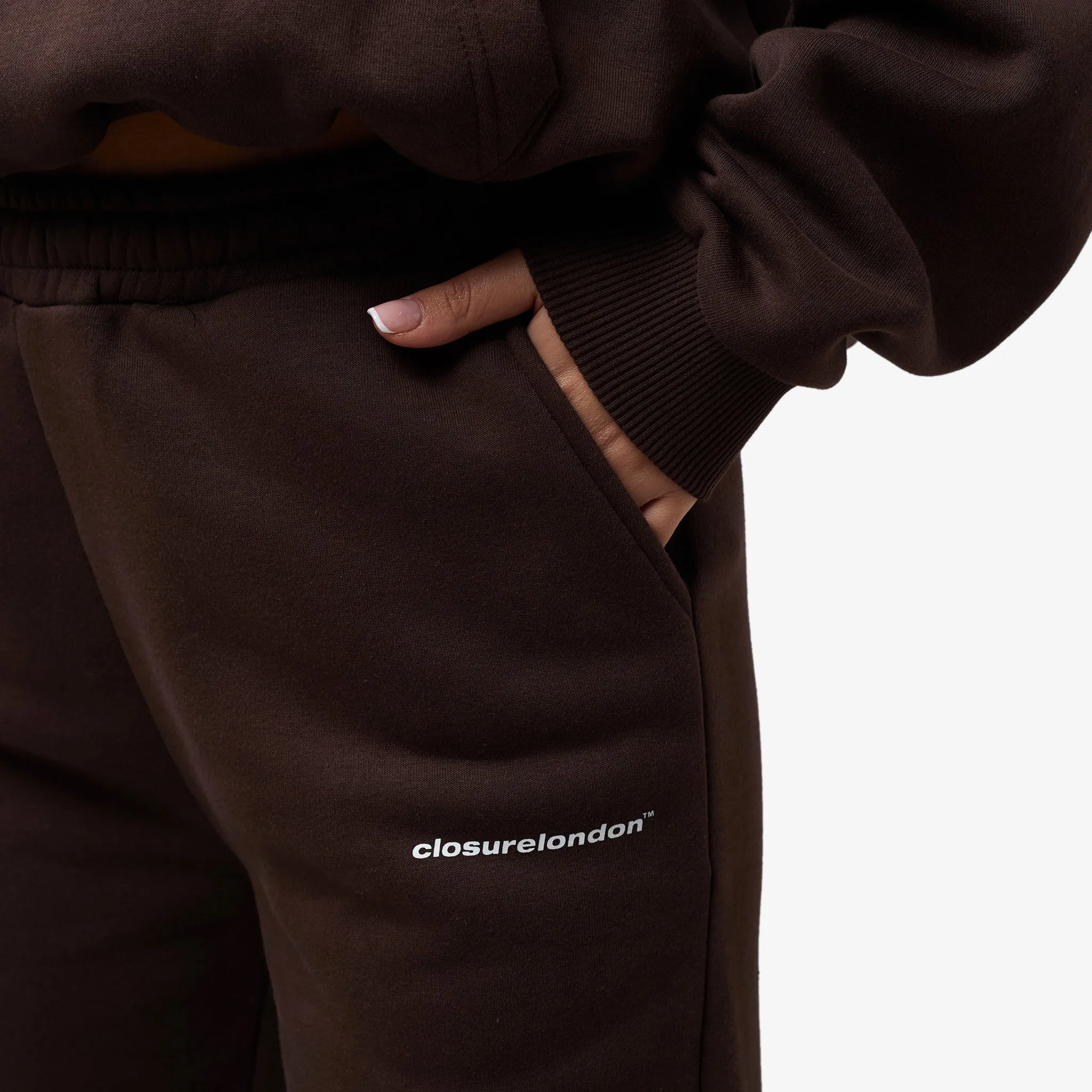 Core Logo Cuffed Jogger | Coffee