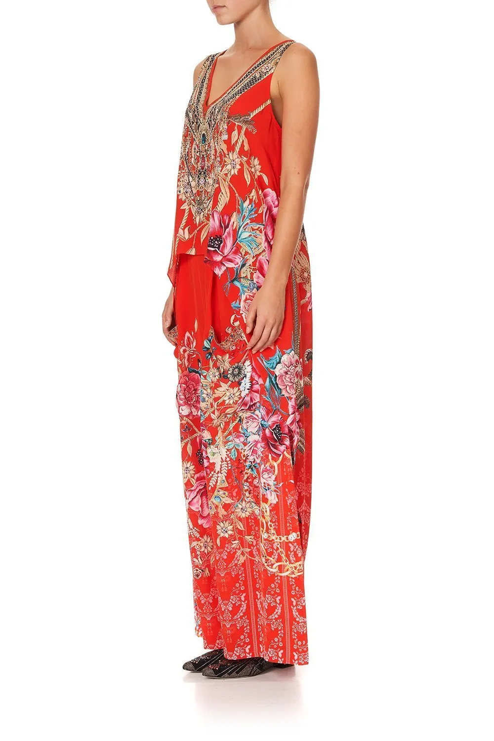 HIGH LOW CROSS OVERLAY TOP AND THE QUEEN WORE RED