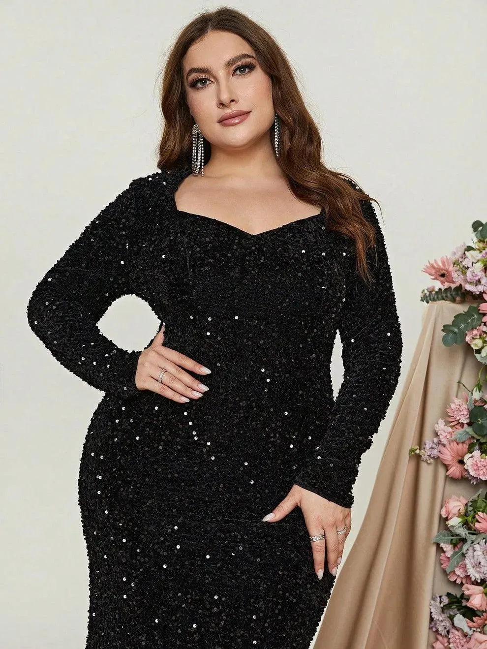 Plus Sweetheart Neck Long Sleeve Sequin Prom Dresses