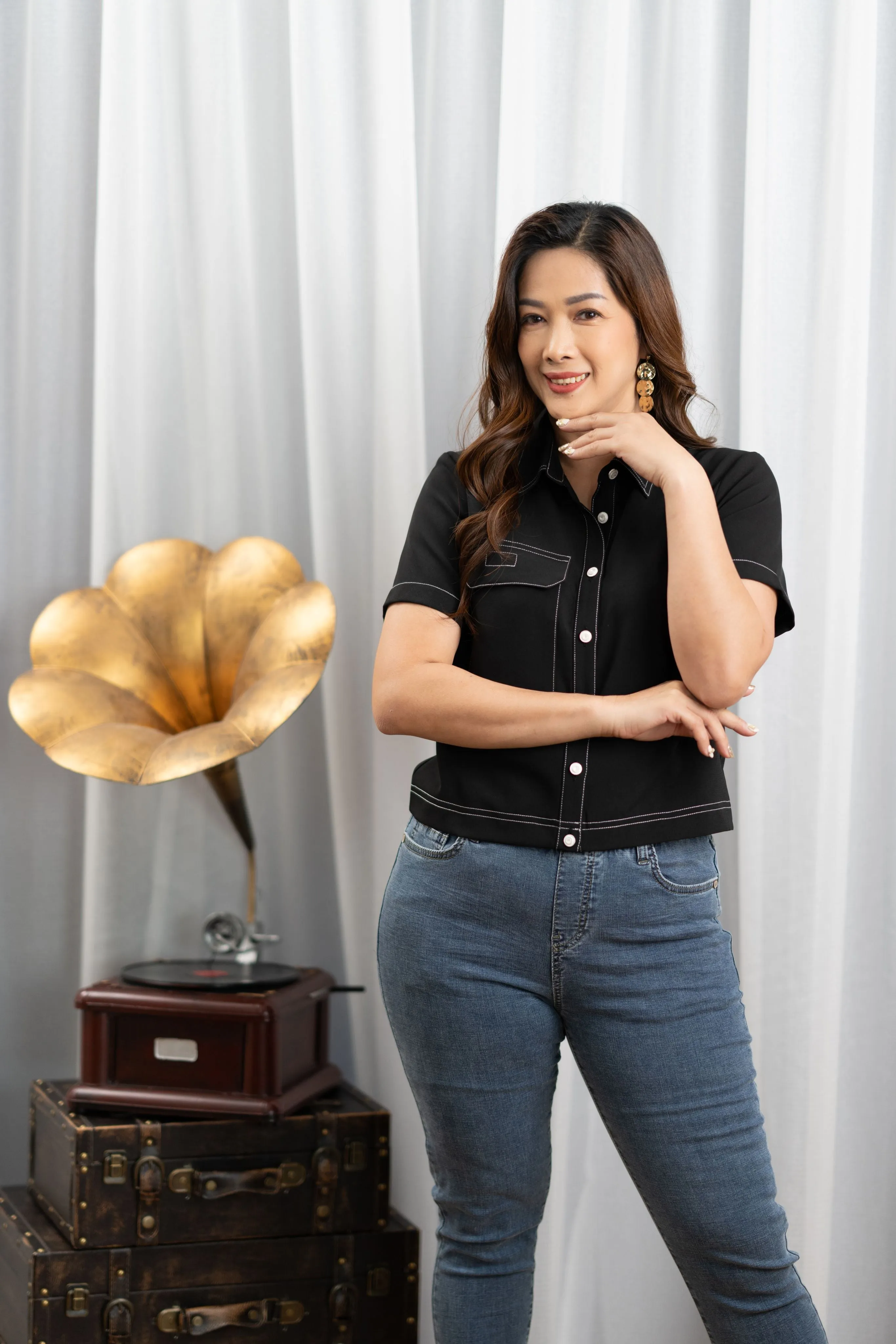Top Stitch Line Crop Shirt