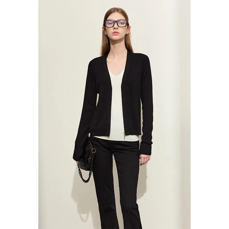 V-Neck Contrast Color Knitwear for Women
